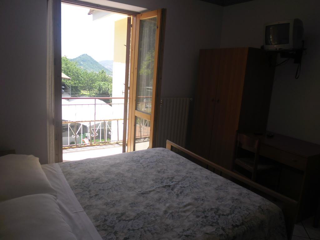 Agriturismo La Selva Cava deʼ Tirreni Habitación foto